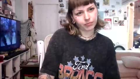 Tonka Wilde online show from February 19, 4:12 am