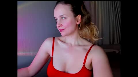 Tony and Alice online show from April 13, 6:52 pm