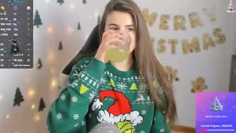 Snapshot of tooboringgirl chatting on December 20, 9:17 pm Alisson online show from December 20, 9:17 pm