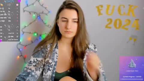 Snapshot of tooboringgirl chatting on December 5, 3:06 pm Alisson online show from December 5, 3:06 pm