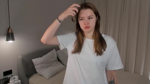 Kamilla online show from November 12, 1:03 am