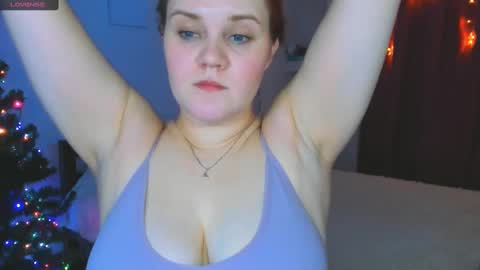 Snapshot of toxic_lina chatting on December 11, 7:25 pm Ellina online show from December 11, 7:25 pm