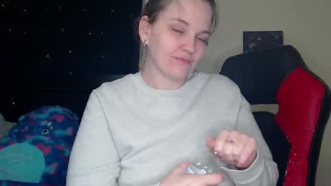 Lilly Miss Mistress Goddess Maam Queen Boss online show from December 6, 8:59 am