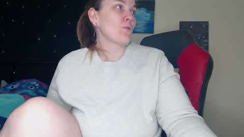 Lilly Miss Mistress Goddess Maam Queen Boss online show from December 11, 9:19 am