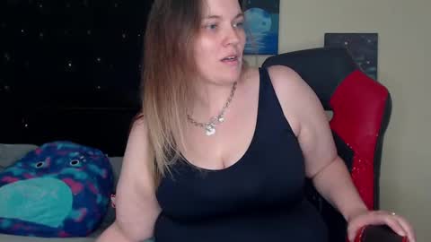 Lilly Miss Mistress Goddess Maam Queen Boss online show from December 16, 7:26 am