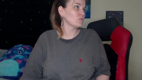 Lilly Miss Mistress Goddess Maam Queen Boss online show from December 17, 7:40 am