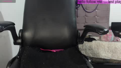 Snapshot of toxxxic_cams chatting on December 21, 12:31 am toxca69 online show from December 21, 12:31 am