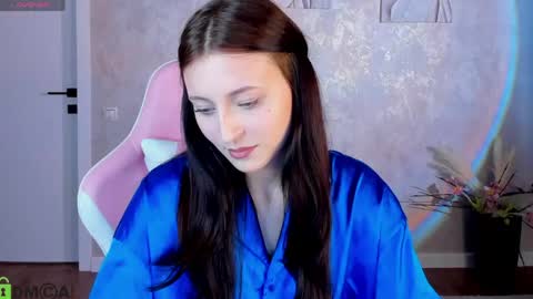 tracey_gill online show from May 23, 10:24 am