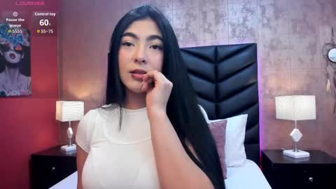 Tracy Daniels online show from February 26, 11:20 am