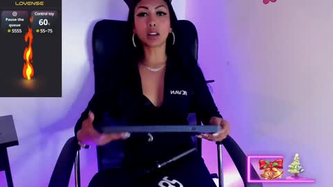 tracy online show from December 21, 3:14 am
