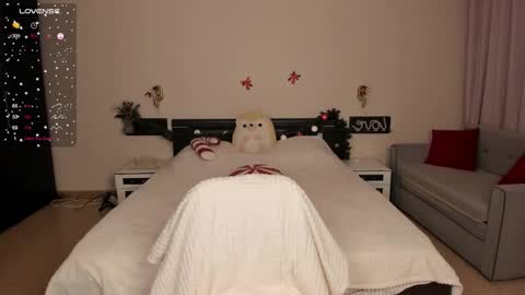 tracycrawford online show from January 11, 11:15 am