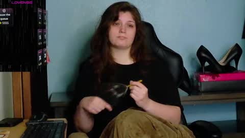 TreeJeanne online show from October 10, 5:01 am