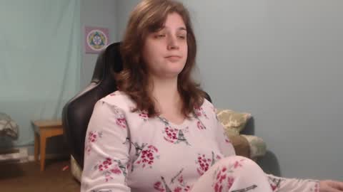 Snapshot of treejeanne chatting on February 5, 11:06 pm TreeJeanne online show from February 5, 11:06 pm
