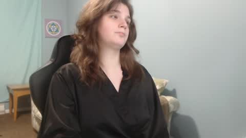 Snapshot of treejeanne chatting on February 1, 3:52 am TreeJeanne online show from February 1, 3:52 am