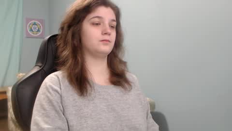 Snapshot of treejeanne chatting on February 20, 4:18 am TreeJeanne online show from February 20, 4:18 am