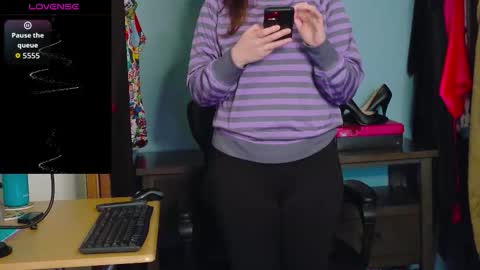 TreeJeanne online show from December 22, 9:40 pm