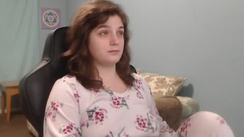 Snapshot of treejeanne chatting on December 31, 2:51 am TreeJeanne online show from December 31, 2:51 am