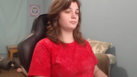 Snapshot of treejeanne chatting on December 4, 2:09 am TreeJeanne online show from December 4, 2:09 am