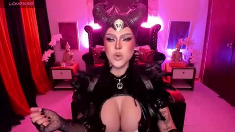 Jade online show from December 10, 5:39 am
