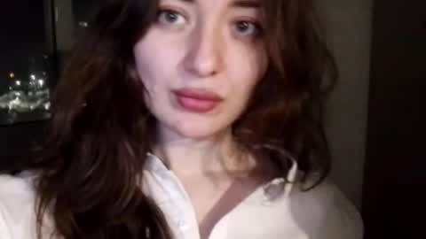 Bella online show from March 19, 5:39 pm