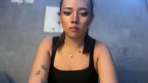 trexie_fucks15 online show from June 3, 4:35 am