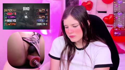 Snapshot of trianna__ chatting on February 6, 1:43 pm Trianna online show from February 6, 1:43 pm