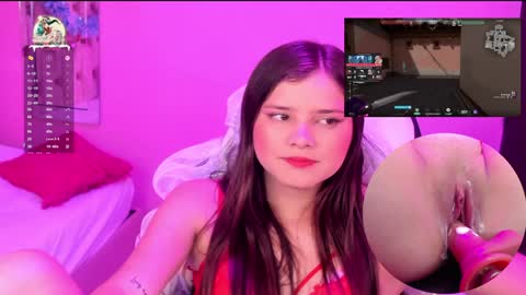 Snapshot of trianna__ chatting on December 28, 2:32 pm Trianna online show from December 28, 2:32 pm