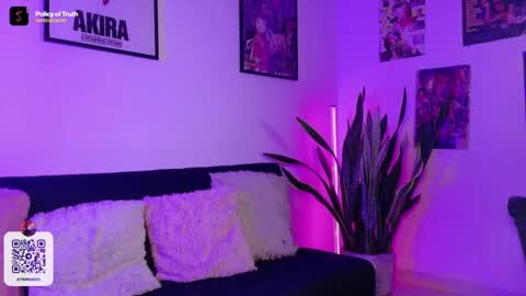 Val martinez  online show from March 11, 1:21 am