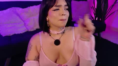 Val martinez  online show from March 21, 2:05 am