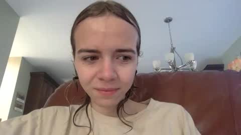 trippybb222 online show from November 14, 2:39 pm