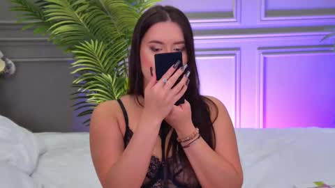 trisha_winslet online show from December 2, 5:42 am