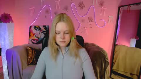 Trixy online show from April 28, 12:31 pm