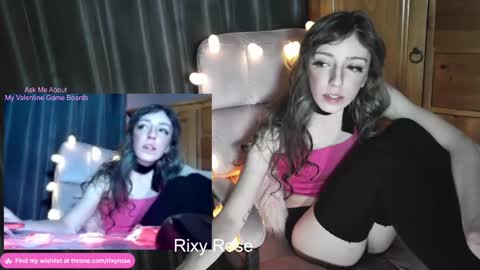 Snapshot of trixyrose chatting on January 29, 2:09 am RixyRose online show from January 29, 2:09 am