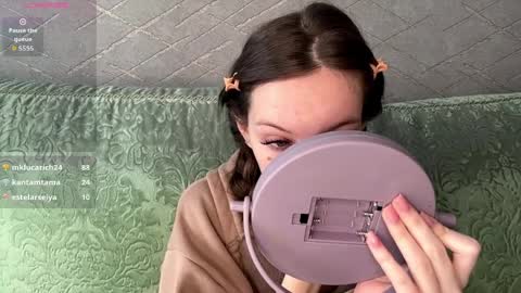 Hello Viola here   Help me to make 50 thumbs up 333 online show from April 11, 7:45 am