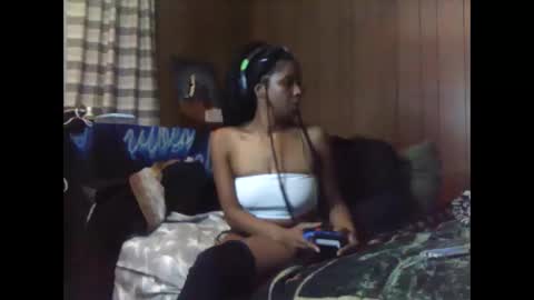 trublu2018 online show from April 2, 1:47 am