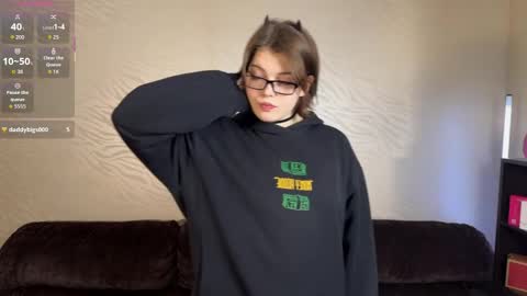 Alisha online show from February 12, 6:31 pm