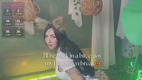   online show from October 22, 12:43 pm