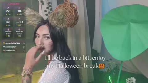   online show from October 10, 6:02 pm