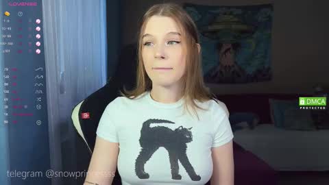 Snapshot of tsukuemi_no_mikoto chatting on September 24, 2:43 am Sonya on vacation until online show from September 24, 2:43 am