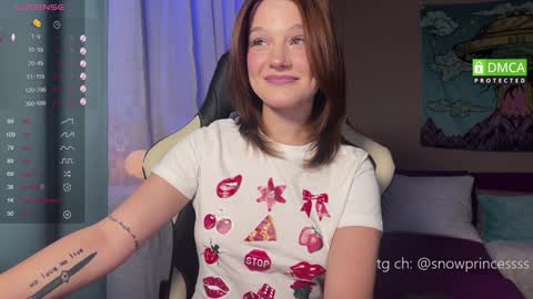 Snapshot of tsukuemi_no_mikoto chatting on December 8, 2:39 am Sonya on vacation until online show from December 8, 2:39 am