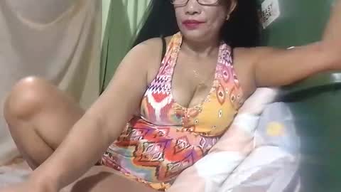 Snapshot of tuchmegently chatting on October 28, 9:08 pm Mae online show from October 28, 9:08 pm