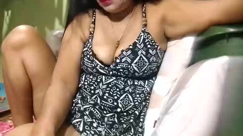 Mae online show from December 13, 9:21 pm