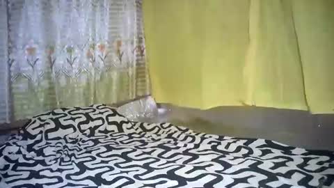 Snapshot of tuchmegently chatting on February 21, 12:49 am Mae online show from February 21, 12:49 am