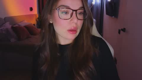 Ariana online show from October 8, 9:30 pm