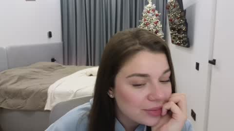 Ariana online show from December 2, 9:37 pm