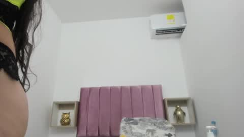 tutty_sweet online show from February 25, 9:58 pm