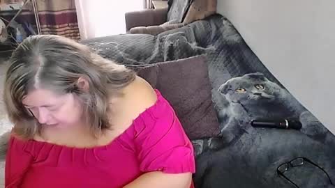 Snapshot of tviks chatting on September 19, 2:21 am Lana online show from September 19, 2:21 am