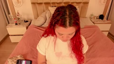 Twiggy online show from December 29, 11:08 pm