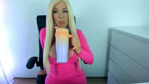 Tyla  doll online show from November 23, 11:28 pm