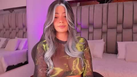 Snapshot of tyla_demon chatting on February 18, 2:59 am TYLA online show from February 18, 2:59 am